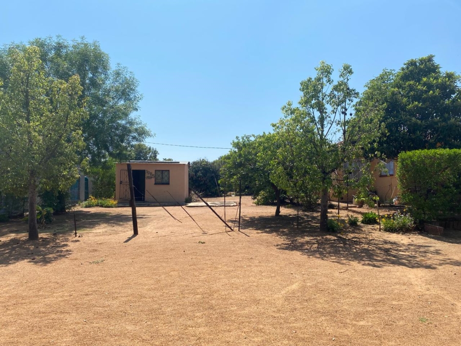 1 Bedroom Property for Sale in Monakato North West